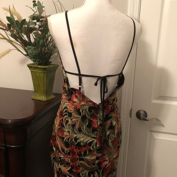 STUNNING PARTY DRESS/FORMAL DRESSES - Picture 7 of 7